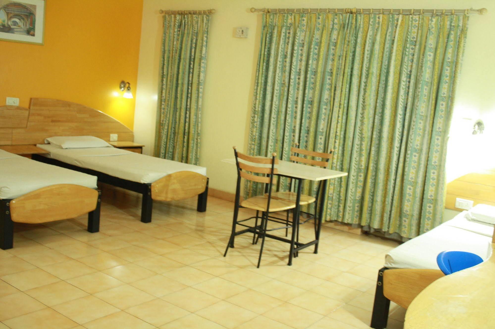 Tom'S Hotel Μπανγκαλόρ Εξωτερικό φωτογραφία